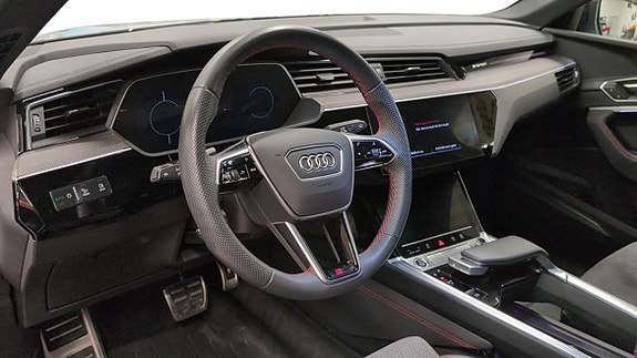 Audi Q8 8 of 14