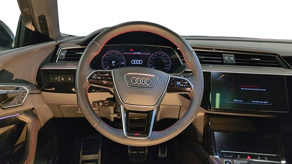 Audi Q8 7 of 14