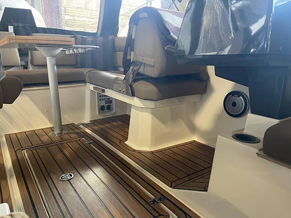 Flipper 670 ST 2014, Mercury Verado 225hk 10 of 12