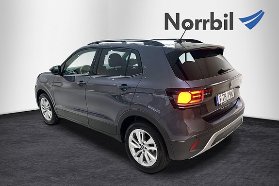 Volkswagen T-Cross 4 of 5