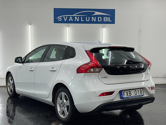 Volvo V40 5 of 15