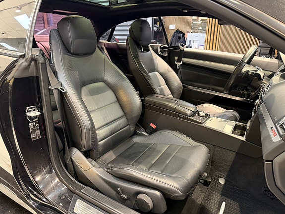 Mercedes-Benz E220 22 of 25