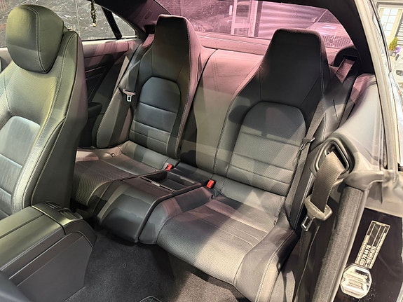 Mercedes-Benz E220 20 of 25