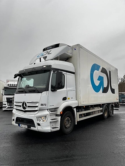 Mercedes-Benz Actros 2546 6x2 Kylbil