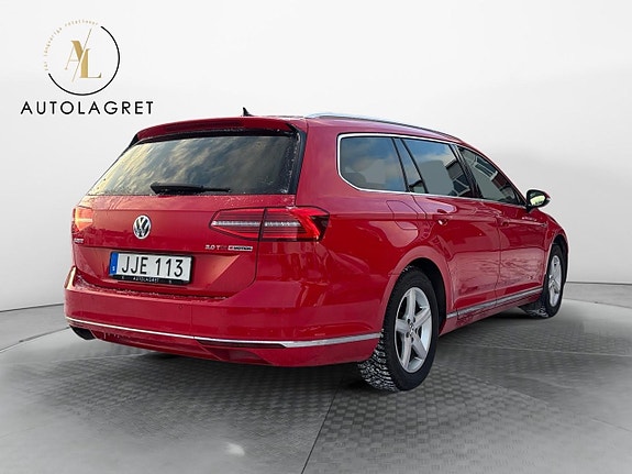 Volkswagen Passat 6 of 12