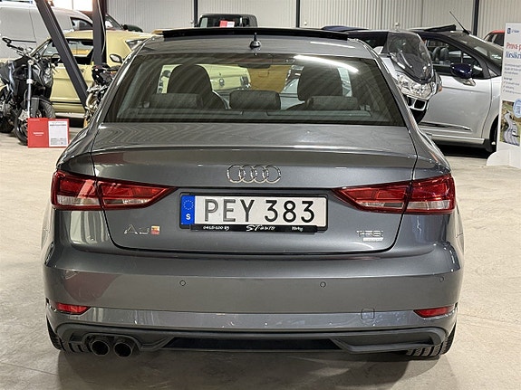 Audi A3 4 of 10