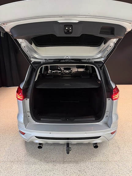 Ford Kuga 8 of 14