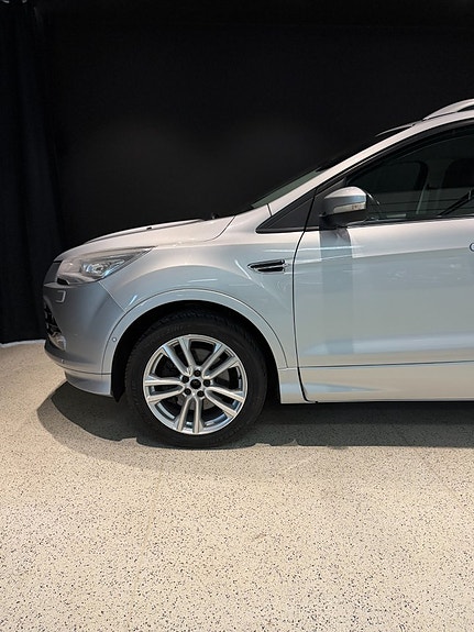 Ford Kuga 5 of 14