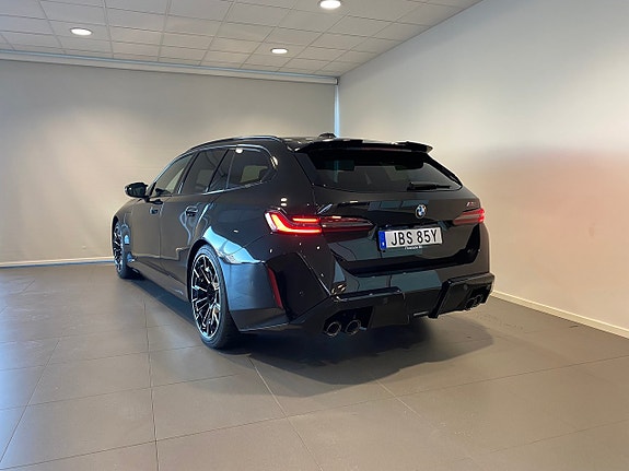 BMW M5 17 of 18