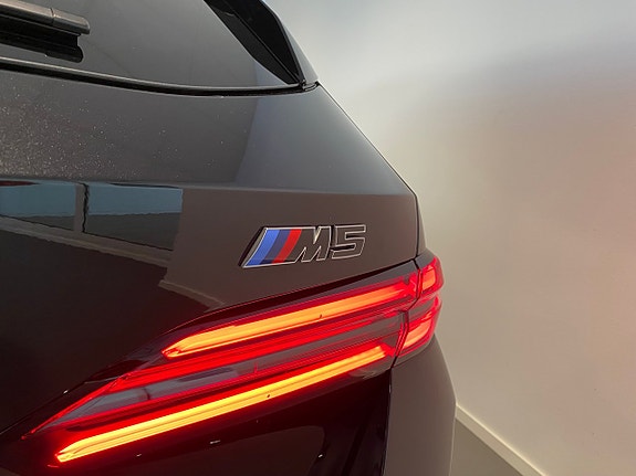BMW M5 16 of 18