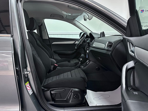 Audi Q3 15 of 27