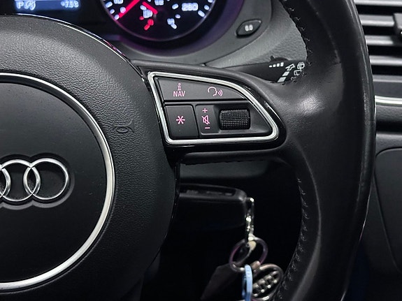 Audi Q3 21 of 27