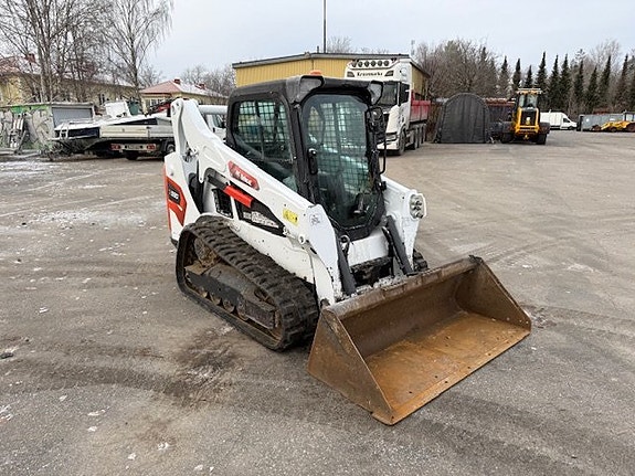 Kompaktlastare BOBCAT T590