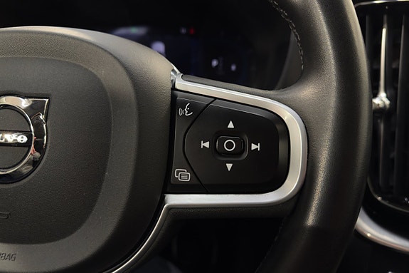 Volvo XC60 13 of 27