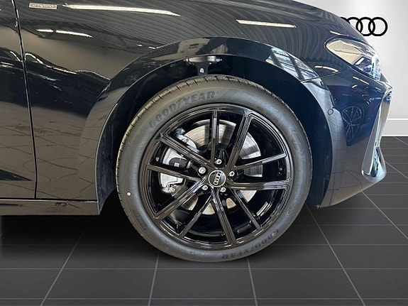 Audi A5 8 of 12