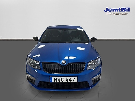 Skoda Octavia 3 of 5