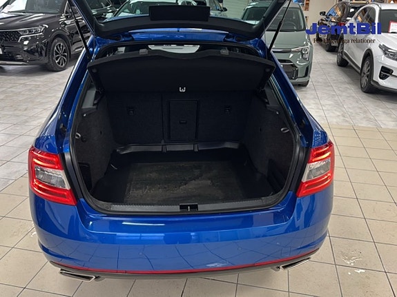Skoda Octavia 14 of 16