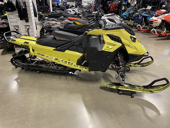 Ski-Doo Freeride 146" 850 E-TEC SHOT Förmedling