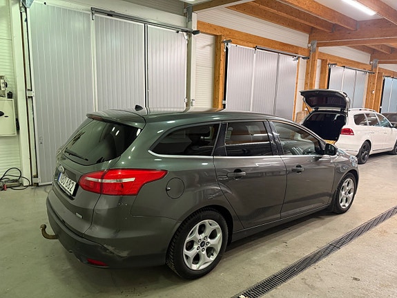 Ford Focus 12 of 15