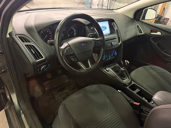 Ford Focus 6 of 15