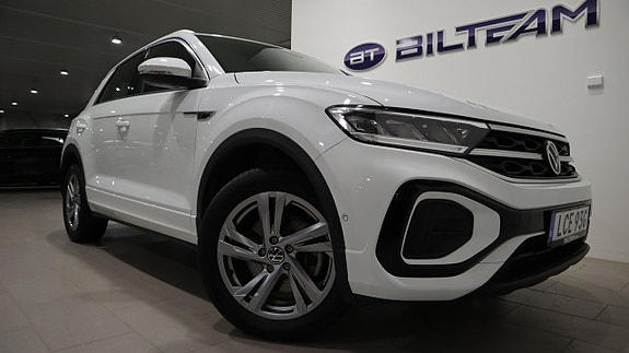 Volkswagen T-Roc 16 of 16