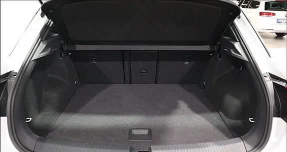 Volkswagen T-Roc 5 of 5