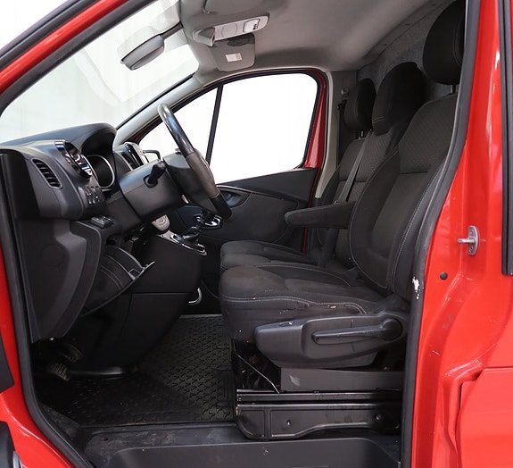 Opel Vivaro 5 of 5