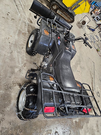 Lifan 250cc 2wd  " winch/ snöblad"