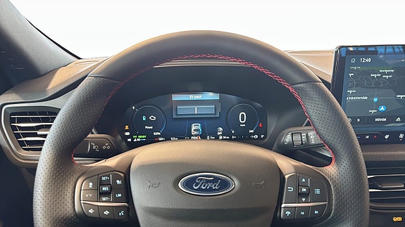Ford Kuga 19 of 24