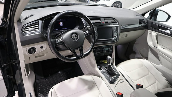 Volkswagen Tiguan 5 of 5