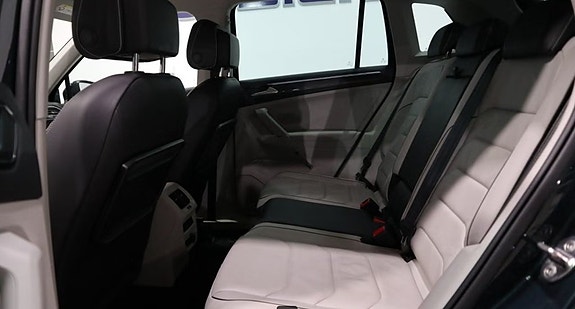 Volkswagen Tiguan 4 of 5