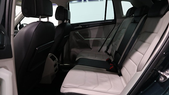 Volkswagen Tiguan 8 of 19
