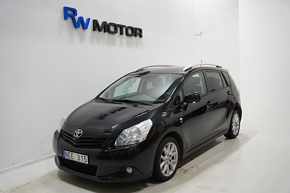 Toyota Verso 2 of 5