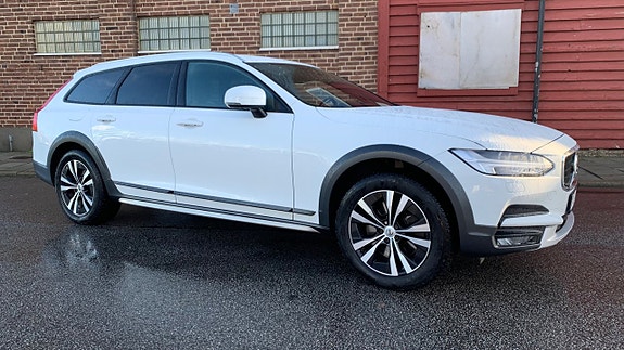 Volvo V90 Cross Country