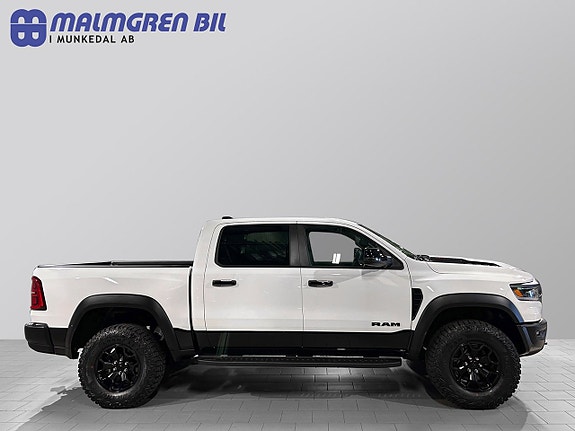 Dodge RAM 1500 2 of 30