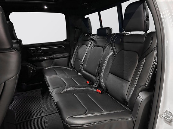 Dodge RAM 1500 25 of 30