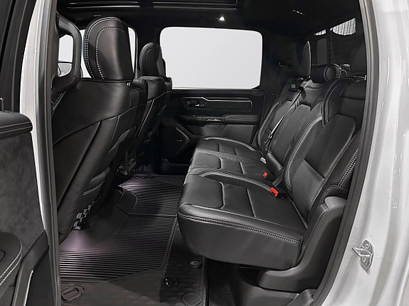 Dodge RAM 1500 26 of 30