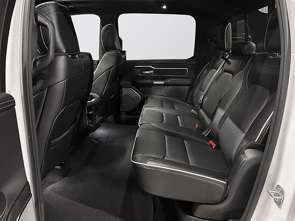 Dodge RAM 1500 18 of 25