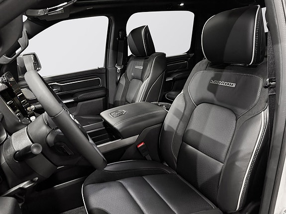 Dodge RAM 1500 16 of 25
