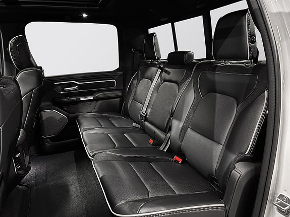 Dodge RAM 1500 17 of 25