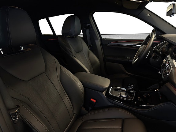 BMW X4 14 of 16