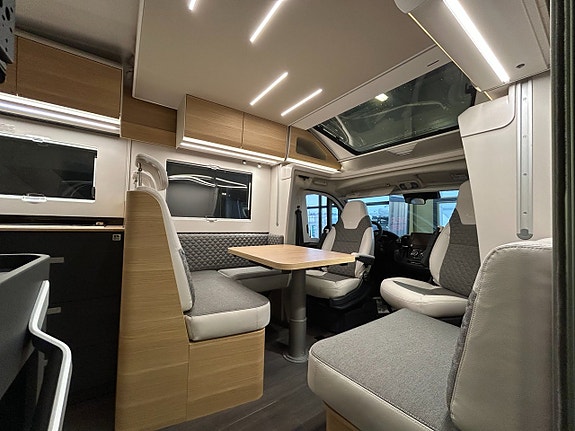 Adria Matrix 670 SL 60 Y /B-körkort/Taksäng/Automat/5 bältad 5 of 27