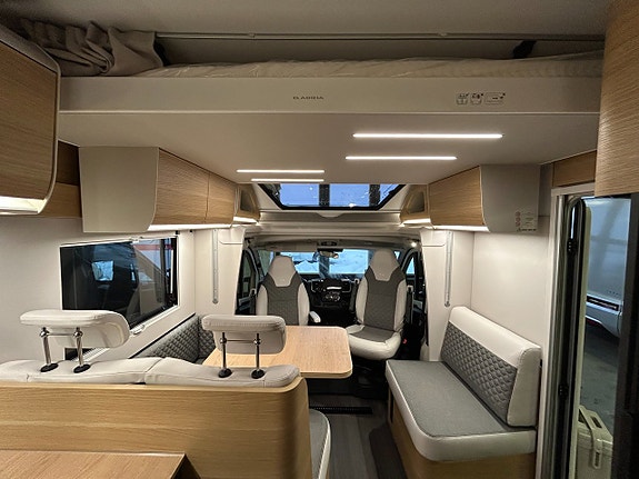 Adria Matrix 670 SL 60 Y /B-körkort/Taksäng/Automat/5 bältad 17 of 27