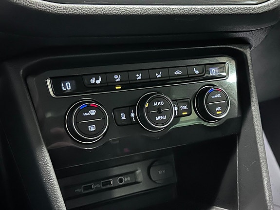Volkswagen Tiguan 19 of 26