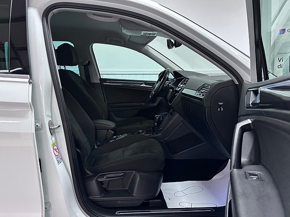 Volkswagen Tiguan 14 of 26