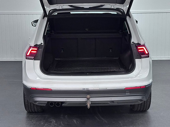 Volkswagen Tiguan 10 of 26