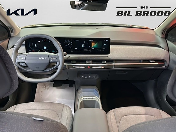 Kia EV3 7 of 14