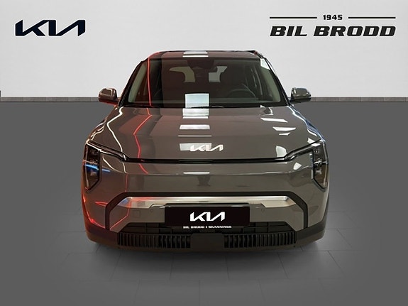 Kia EV3 2 of 5