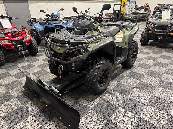 Can-Am Outlander 570 Xu T3b