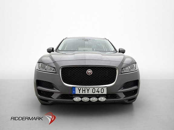 Jaguar F-PACE 2 of 27